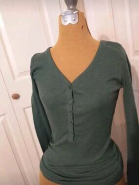 Massimo supply company Size Small Green Long Sleeve Top